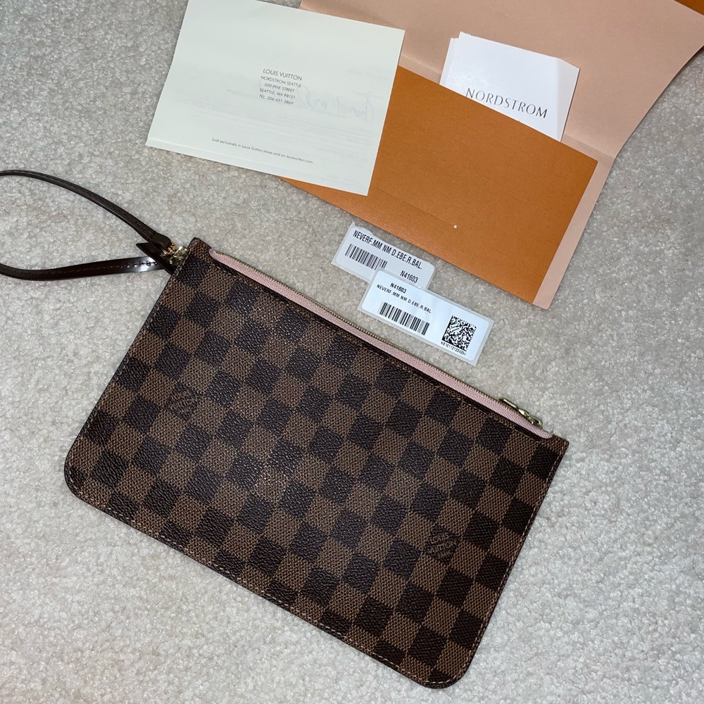 Louis Vuitton Neverfull MM Pouch
